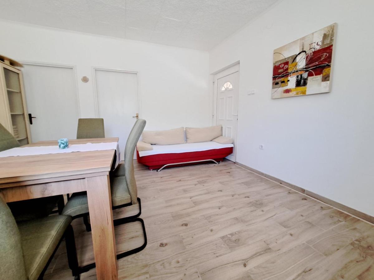Apartmani Postonjski Privlaka  Extérieur photo